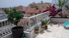 Отель Val Roya Terrasse  Ницца